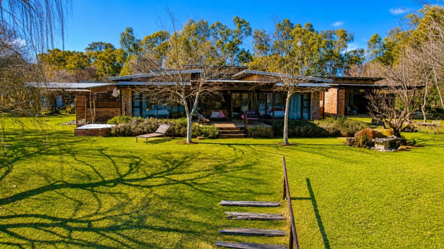 5 Bedroom Property for Sale in Viljoenskroon Rural Free State
